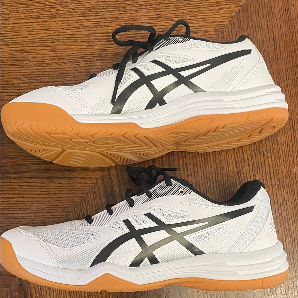 ASICS Upcourt 5 White and Black Athletic Shoes Mens Size 7 Women's Size 8 1/2 - Picture 2 of 11